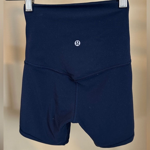 lululemon align short 6" - Picture 3 of 4